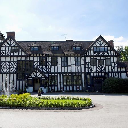 The Manor Elstree Hotel Bagian luar foto