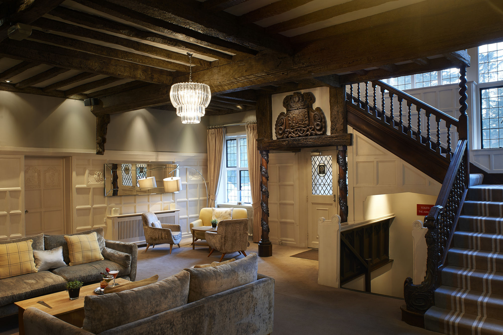 The Manor Elstree Hotel Bagian luar foto